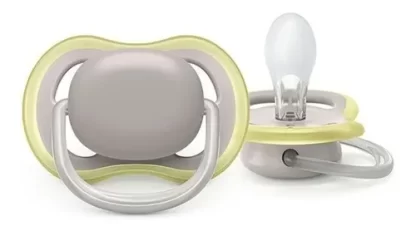 Imagen 2 de 3 de Chupete Avent Ultra Air 6-18m Liso x2 SCF085/20