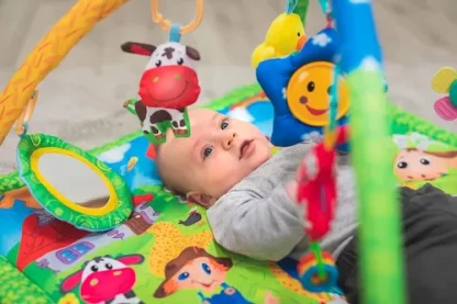 Imagen 5 de 7 de Manta Sensorial Gimnasio Didactico Con Espejo Bebes Priori
