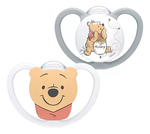 Imagen 2 de 5 de Set 2 Chupetes Nuk Space Winnie The Pooh (0 a 6 meses)