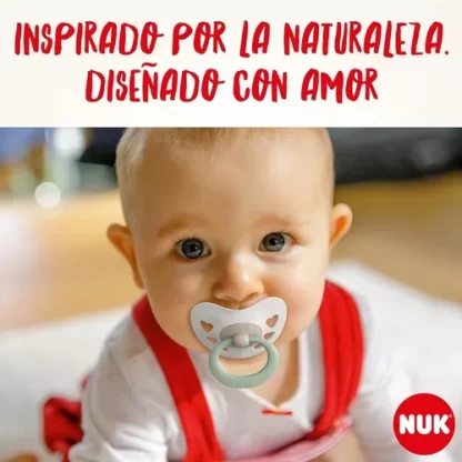 Imagen 8 de 10 de Set Mamaderas Nuk First Choice 150mL + 300mL + 2 Chupetes Signature 0 a 6 meses