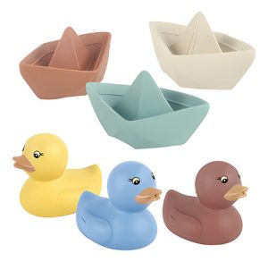 Miniatura 1 de 5 de Set De Baño Lanzan Agua Barcos Y Patitos