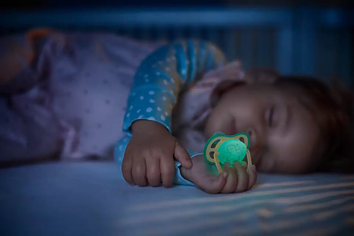 Imagen 4 de 4 de Chupete Philips Avent Ultra Air Scf376/18 Silicona Night Time Brilla en la Oscuridad