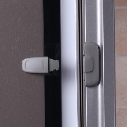 Imagen 5 de 7 de Traba De Seguridad Para Puerta De Heladera Baby Innovation Color Blanco