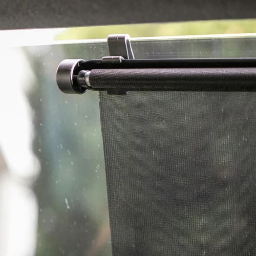 Imagen 3 de 4 de Parasol Enrollable Cortina Para Auto Protege del Sol Baby Innovation