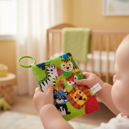 Imagen 3 de 9 de Librito Sensorial Didactico Con Mordillo Woody Toys Color Verde Selva