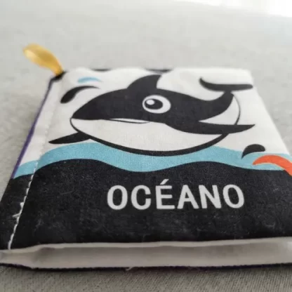 Imagen 3 de 10 de Libro De Tela Bebé Bajo El Mar Blanco Y Negro Estimulación
